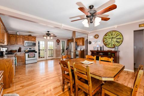 2152 Genesis Rd, Lancing, TN 37770 photo 4