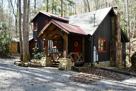 2006 Chilhowee Loop, Walland, TN 37886 photo 1