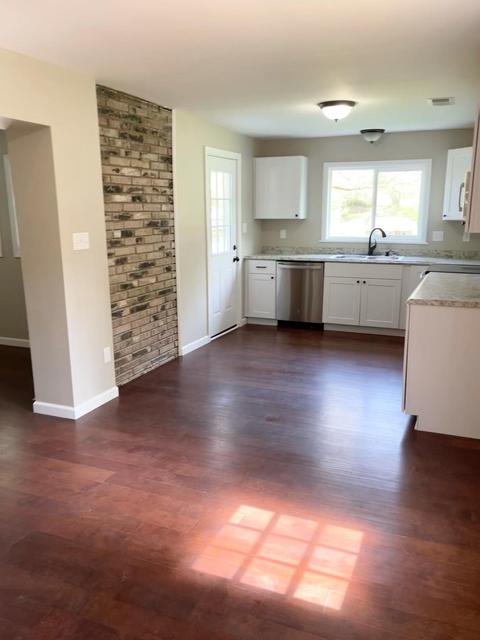 2276 E Wolf Valley Rd, Clinton, TN 37716 photo 3