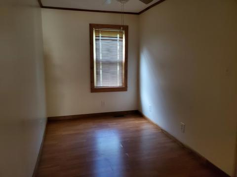 219 Burchfield Ave, Oneida, TN 37841 photo 17