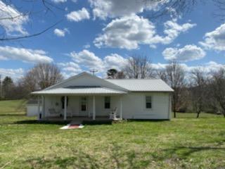 219 Burchfield Ave, Oneida, TN 37841 photo 1