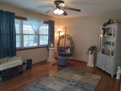 149 Dewberry Dr, Ewing, VA 24248 photo 16