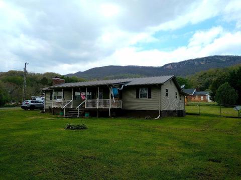 149 Dewberry Dr, Ewing, VA 24248 photo 1