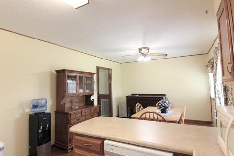 527 Phyllis Cir, Talbott, TN 37877 photo 8