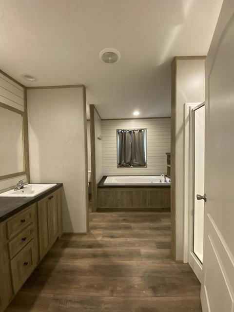 352 Bethany Rd, Ewing, VA 24248 photo 8