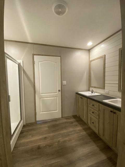 352 Bethany Rd, Ewing, VA 24248 photo 9