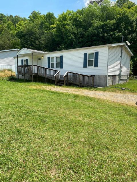 100 Red Hawk Ln, Powell, TN 37849 photo 2