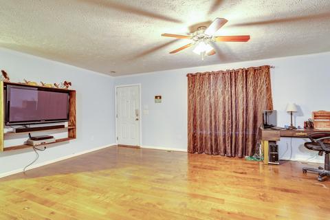 9704 Heiskell Rd, Heiskell, TN 37754 photo 5