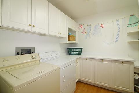 201 E Seneca Cir, Oneida, TN 37841 photo 25