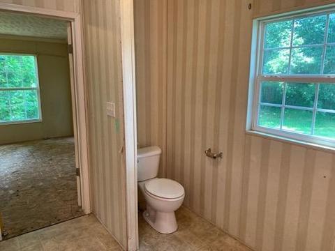 503 Exeter Ave, Middlesboro, KY 40965 photo 11
