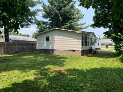 503 Exeter Ave, Middlesboro, KY 40965 photo 2