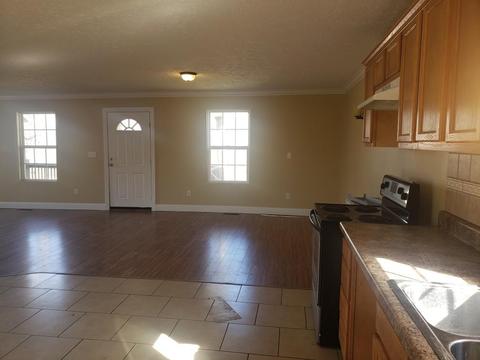 236 Onyx Dr, Ewing, VA 24248 photo 8