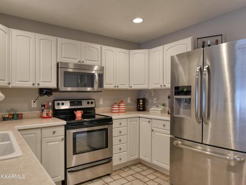 7651 Abbey Ln, Talbott, TN 37877 photo 11