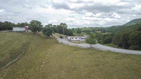477 Johnson Loop Loop, Washburn, TN 37888 photo 5