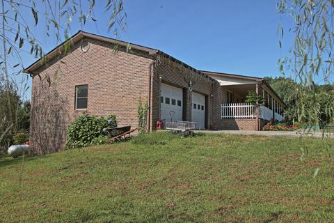 789 L D York Rd, Grimsley, TN 38565 photo 5