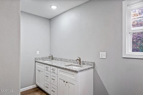1045 Hargis Rd, Grimsley, TN 38565 photo 17