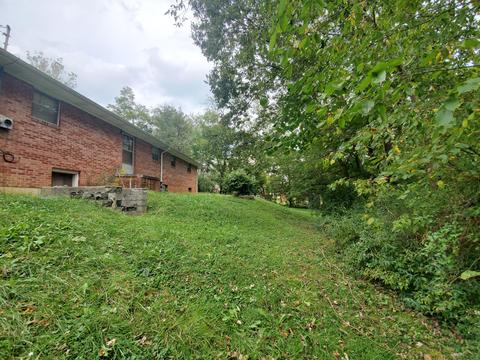 206 Lee Rd, Ewing, VA 24248 photo 6