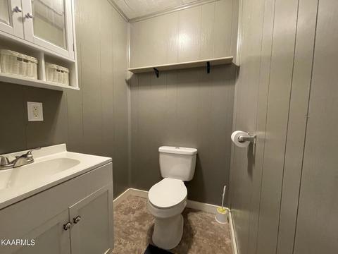 301 Grape Rough Rd, Oneida, TN 37841 photo 11