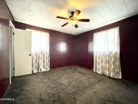301 Grape Rough Rd, Oneida, TN 37841 photo 10