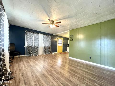 301 Grape Rough Rd, Oneida, TN 37841 photo 2