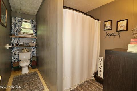 301 Grape Rough Rd, Oneida, TN 37841 photo 5