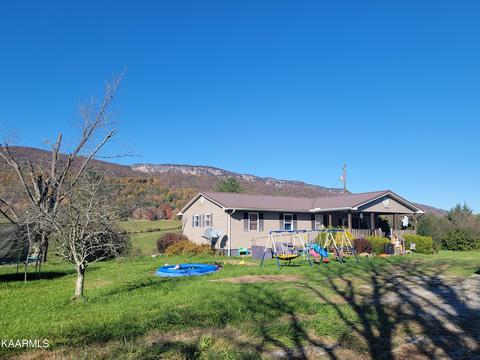 466 Grandview Dr, Ewing, VA 24248 photo 3
