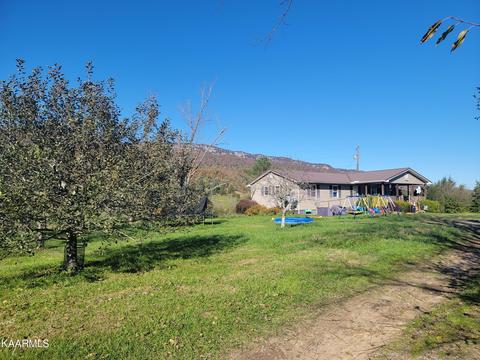 466 Grandview Dr, Ewing, VA 24248 photo 1