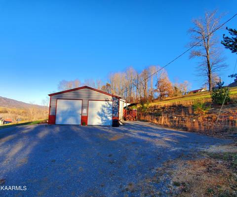 162 Tanner Dr, Ewing, VA 24248 photo 6