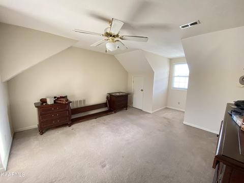 8024 Paradise Dr, Powell, TN 37849 photo 12