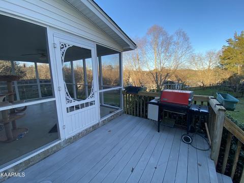 8024 Paradise Dr, Powell, TN 37849 photo 16