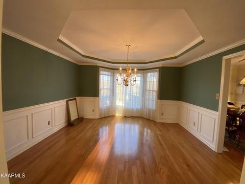 8024 Paradise Dr, Powell, TN 37849 photo 4