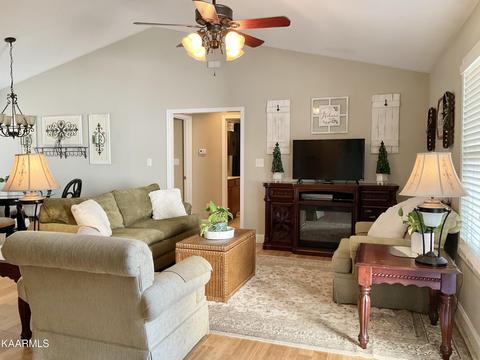 7809 Stanley Rd, Powell, TN 37849 photo 6