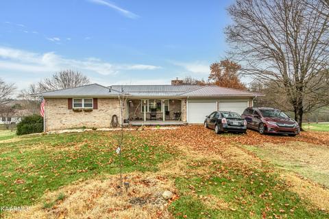2806 Lake Forest Cir, Talbott, TN 37877 photo 1