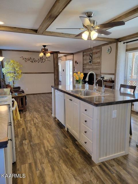 1202 E Cole Rd, Quebeck, TN 38579 photo 2