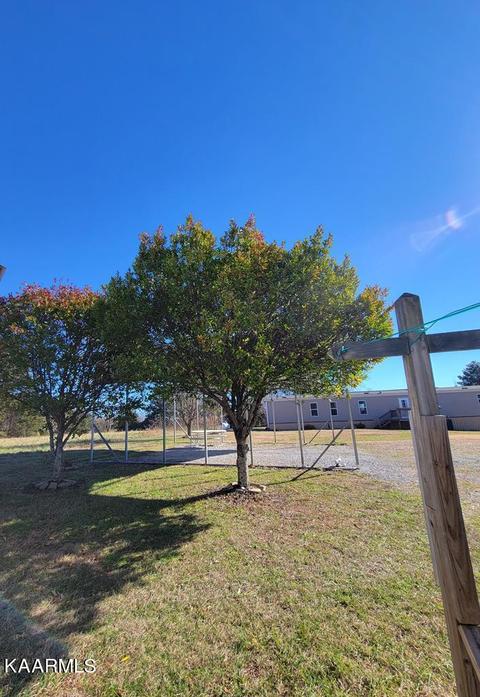 1202 E Cole Rd, Quebeck, TN 38579 photo 18
