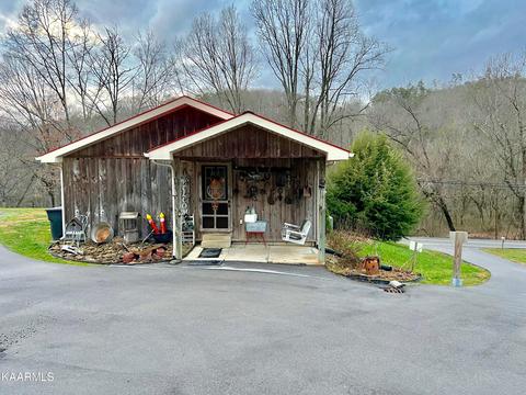 352 Duff Rd, Duff, TN 37729 photo 3