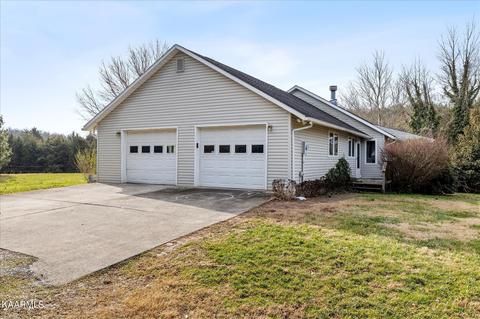 5545 Dearing Rd, Talbott, TN 37877 photo 2