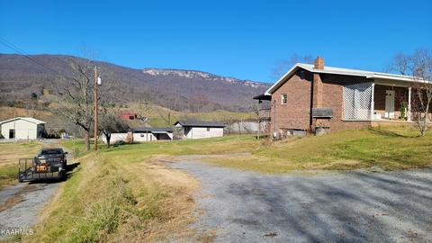 1167 Doctor Thomas Walker Rd, Ewing, VA 24248 photo 3