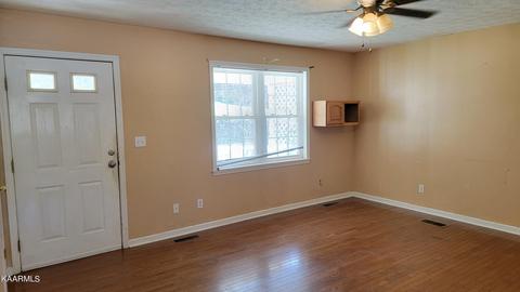 1167 Doctor Thomas Walker Rd, Ewing, VA 24248 photo 17