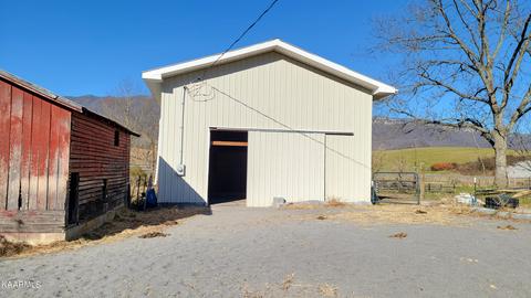 1167 Doctor Thomas Walker Rd, Ewing, VA 24248 photo 25