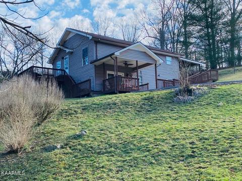 653 Ewing Cemetery Rd, Ewing, VA 24248 photo 3