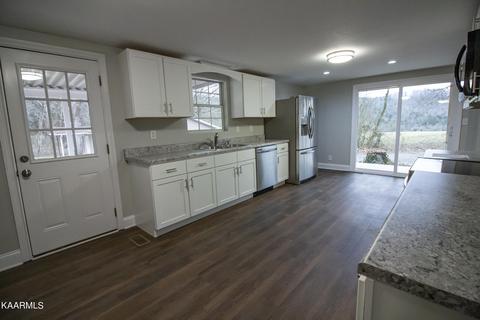 9518 Crisman Rd, Heiskell, TN 37754 photo 7