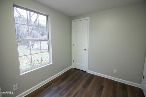 9518 Crisman Rd, Heiskell, TN 37754 photo 17