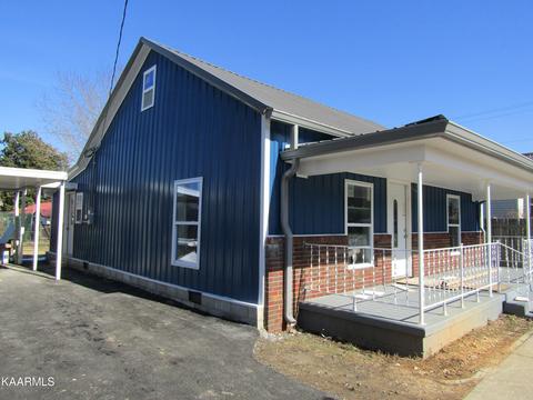 504 Exeter Ave, Middlesboro, KY 40965 photo 3
