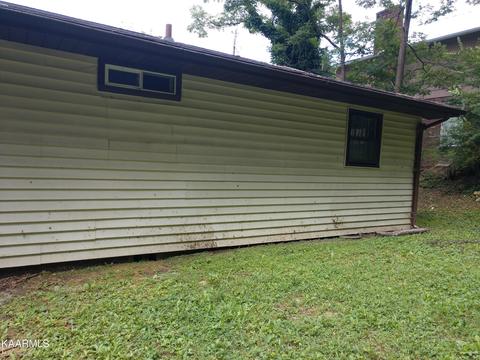 209 Summit Dr, Middlesboro, KY 40965 photo 16
