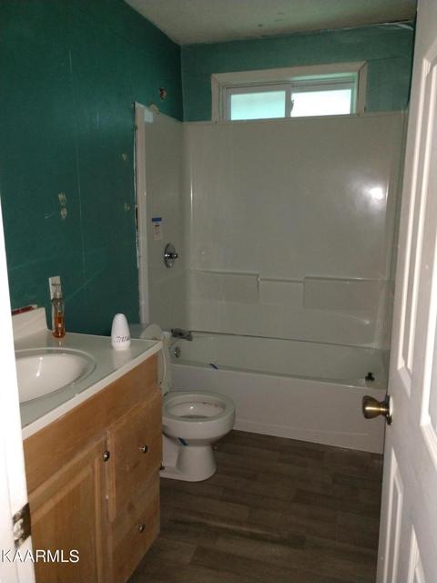 209 Summit Dr, Middlesboro, KY 40965 photo 5