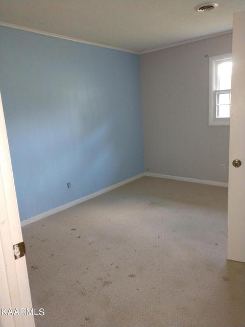 209 Summit Dr, Middlesboro, KY 40965 photo 6