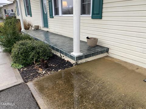 242 Machine Branch Rd, Ewing, VA 24248 photo 2