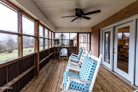 384 Sharp Acres Rd, Jacksboro, TN 37757 photo 17