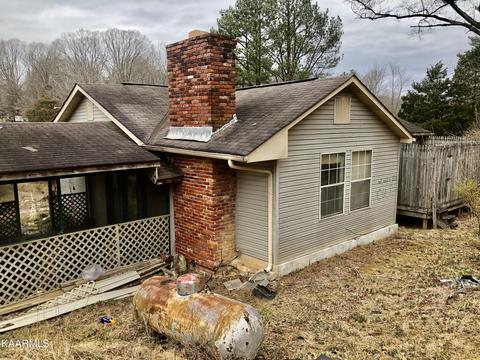 718 Gamble Dr, Heiskell, TN 37754 photo 4